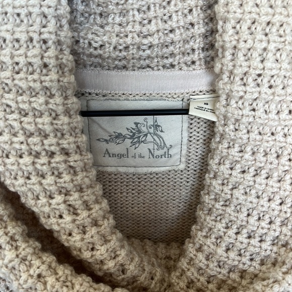 Angel Of the North Wool Mohair Waffle Knit Cowlneck - Picture 5 of 7